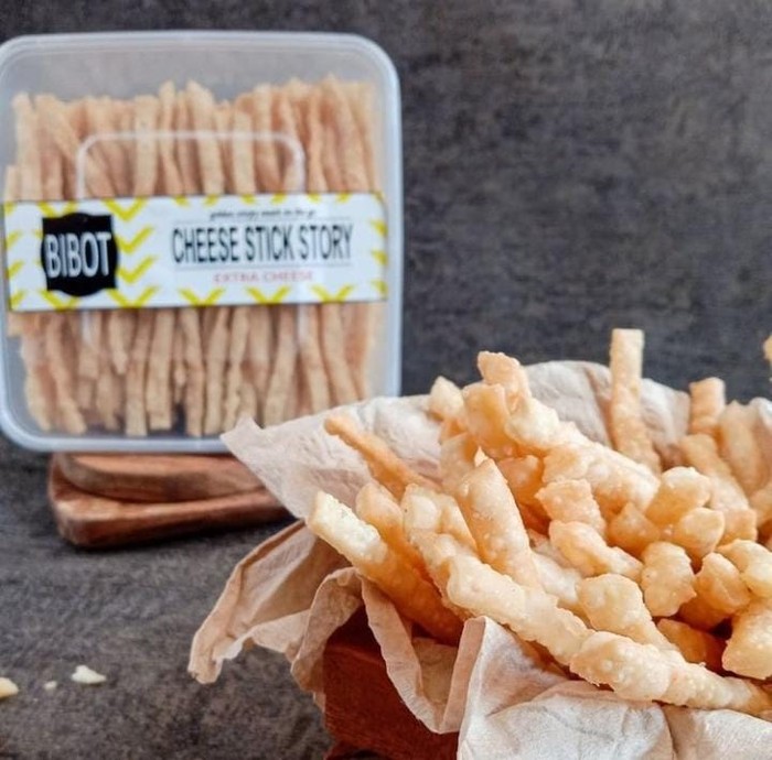 Instagram @cheesestickbibot