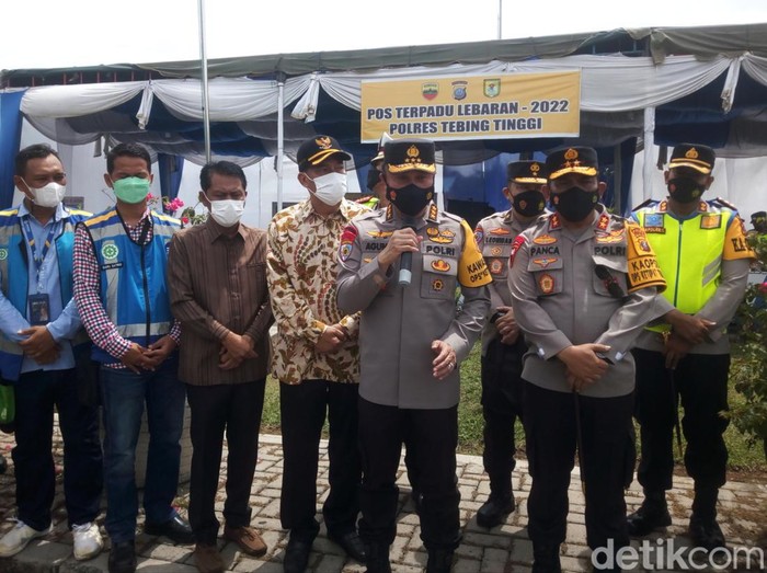 Irwasum Polri Komjen Agung Budi Maryoto di Tebing Tinggi