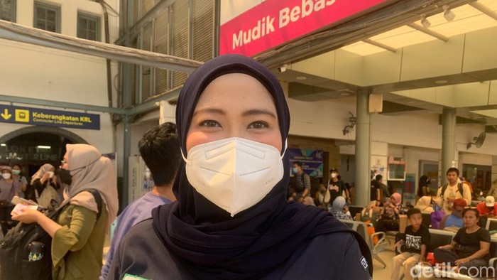 Kahumas PT KAI Daop 1 Jakarta Eva Chairunisa saat ditemui detikcom di Stasiun Pasar Senen, Minggu (8/5/2022). (Foto: Mulia Budi/detikcom)