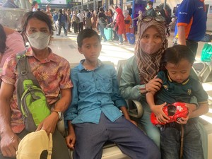 5 Tahun Tak Pulang, Pemudik Asal Surabaya Melepas Rindu Kampung Halaman