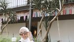 Serunya Momen Medina Zein saat Hangout dan Ngopi Bareng Teman-temannya