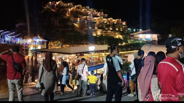 Menikmati Malam Asik dan Romantis di HEHA Ocean View Keramaianbdi heha ocean