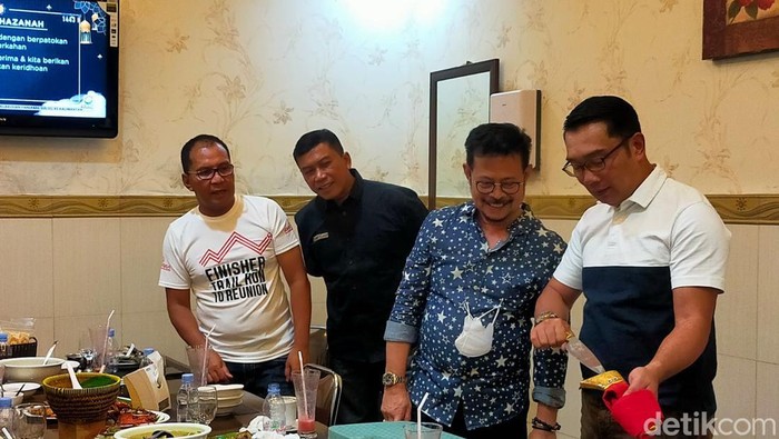 Mentan SYL, Gubernur Jabar Ridwan Kamil, Walkot Makassar Danny Pomanto dan Direktur Koordinasi dan Supervisi II KPK RI Yudhiawan Wibisino saat silaturahmi di Makassar.