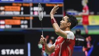 Pebulutangkis tunggal putra yang kerap disapa Jojo ini menang dua gim langsung dengan skor 21-19, 21-13 