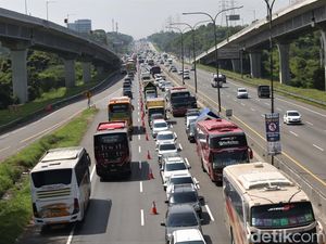 Libur Sekolah, Tol Japek Menuju Bandung Padat