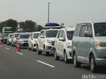 Video: Libur Lebaran Usai, Tol Japek Arah Cirebon Padat