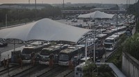 Berdasarkan data Jasa Marga, sebanyak 815.612 kendaraan kembali ke wilayah Jabotabek pada hari kedua lebaran s.d H+2 (Selasa-Jumat, 3-6 Mei 2022). Angka tersebut merupakan angka kumulatif arus lalin dari empat Gerbang Tol (GT) Barrier/Utama, yaitu GT Cikupa (arah Merak), GT Ciawi (arah Puncak), dan GT Cikampek Utama dan GT Kalihurip Utama (arah Trans Jawa dan Bandung), mulai menunjukkan peningkatan.