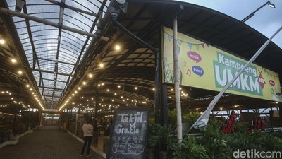 Di Rest Area KM 88 B Purbaleunyi Bisa Makan Enak di Kampoeng UMKM