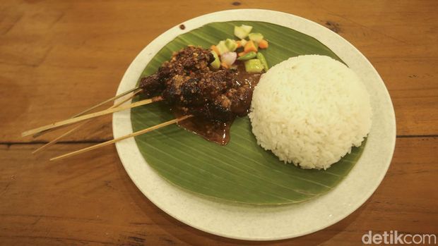 Sate maranggi di Kampoeng UMKM Rest area km 88 Purbaleunyi