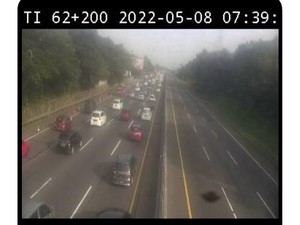 Arus Balik Pagi Ini: One Way Hingga Tol Japek Km 47, Contraflow ke Km 28