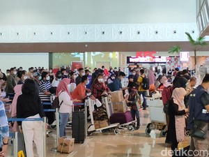Pecah Rekor! Penumpang Bandara YIA Tembus 12.000 saat Puncak Arus Balik