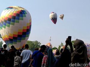 Bukan di Cappadocia, Balon Udara Warna-warni Ini Ada di Pekalongan
