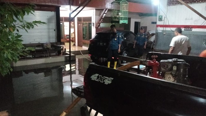 Banjir yang Rendam Bojonegoro Surut