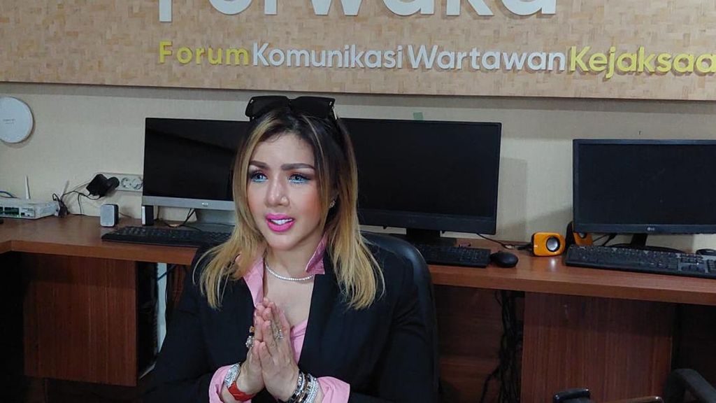 Barbie Kumalasari Ngaku Hilang Kontak dengan Pacar Asal Iran