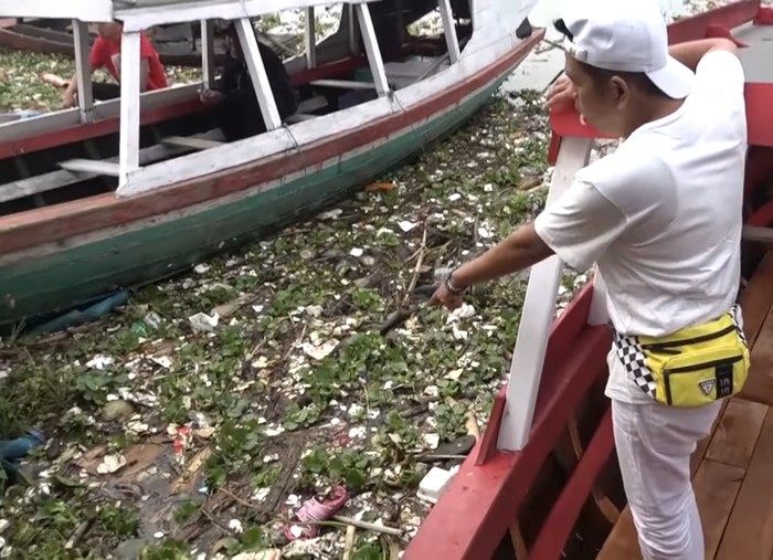 Dedi Mulyadi di Waduk Cirata