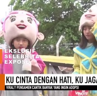 Komentar serupa soal wajah sang pengamen cilik ramai ditulis netizen. Selain memuji parasnya, tak sedikit juga netizen yang mengaku ingin mengadopsi sang pengamen. “Ya ampun cantik ya boleh di adopsi ngga ya,” tulis netizen. “Sini gw jadiin adek angkat,” tulis netizen lain. Foto: Dok. SELEBRITA EXPOSE Trans7
