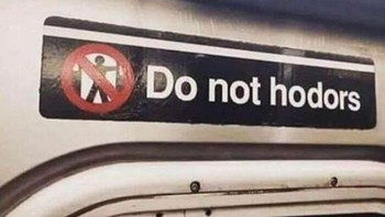 Yang nonton Game of Thrones pasti paham. Foto: Claudia Missis Mônk via Bored Panda