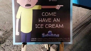 Ayo makan es krim. Foto: Clara Kent via Bored Panda