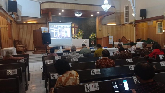 Memorial Lecture mengenang 1 tahun kepergian SAE Nababan diikuti ratusan umat kristiani dari berbagai gereja dan organisasi.