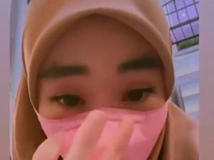 Asisten Mudik, Larissa Chou Menangis Antar Anak ke Dokter Sendirian