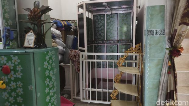 Lift di rumah korban yang anjlok