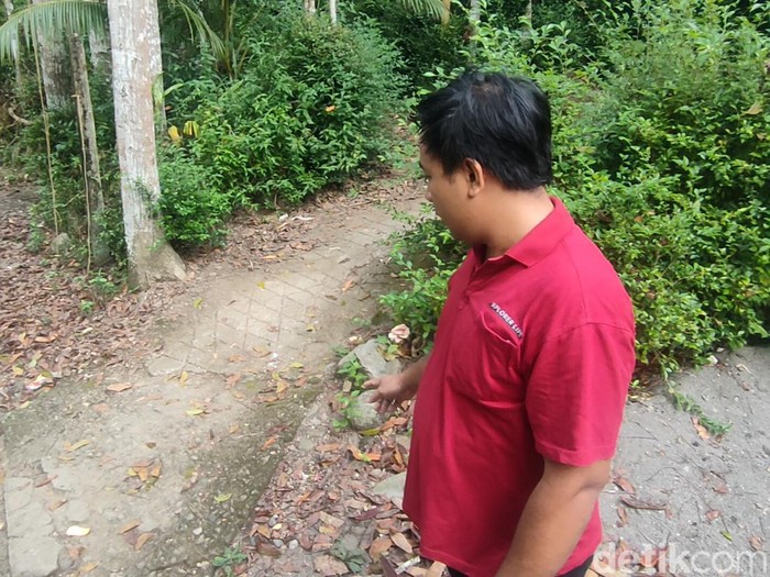 Lokasi tewasnya Ngatiman alias Proyo usai dianiaya selingkuhan istrinya di Dusun Tangkisan II, Kalurahan Hargomulyo, Kokap, Kulon Progo, DIY, Senin (9/5/2022)