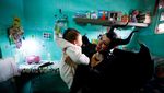 Melihat Aksi Superhero Hibur Anak-anak Narapidana di Argentina