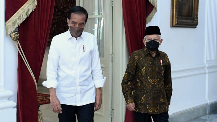 Presiden Jokowi menerima kunjungan Wapres Maruf Amin siang ini. Keduanya bertemu untuk bersilaturahmi hingga diskusi ringan dalam rangka suasana Idul Fitri 1443 H.