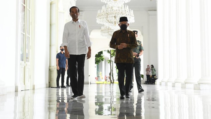 Presiden Jokowi menerima kunjungan Wapres Ma'ruf Amin siang ini. Keduanya bertemu untuk bersilaturahmi hingga diskusi ringan dalam rangka suasana Idul Fitri 1443 H.