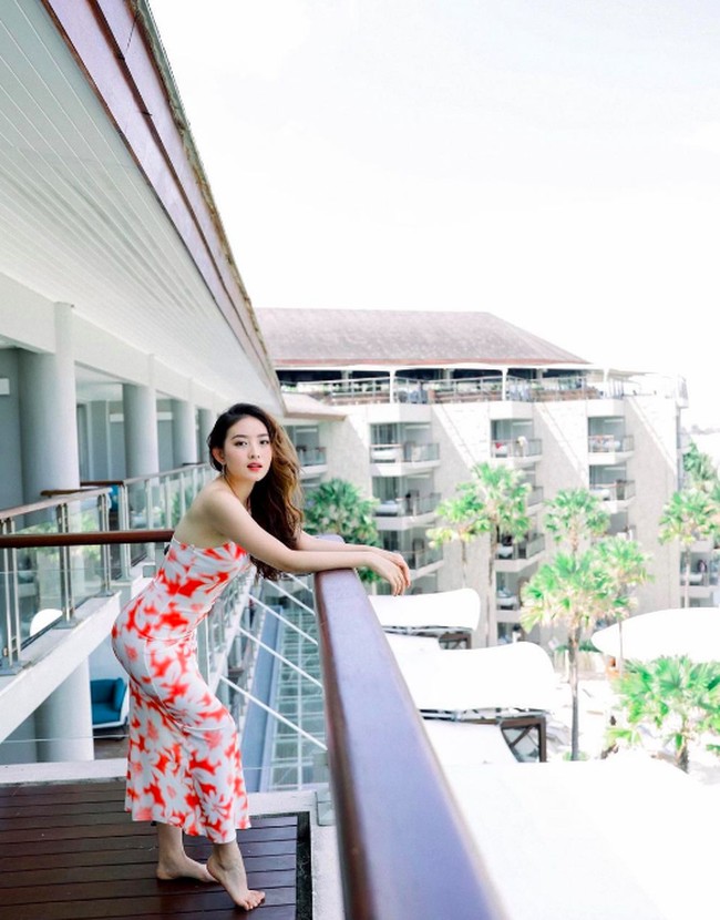 Penampilan wanita yang disebut balikan dengan Verrel Bramasta itu juga dipuji mirip bidadari. wew cantiknya spek bidadari,” puji warganet lainnya. Foto: dok. Instagram