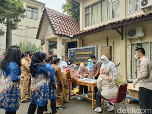 Hari Pertama Kerja, Pemkot Depok Adakan Swab Antigen untuk Seluruh Pegawai