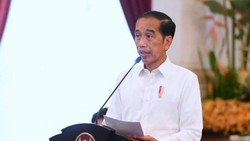 Jokowi Umumkan Pelonggaran, Aktivitas Luar Ruang Tak Wajib Masker!