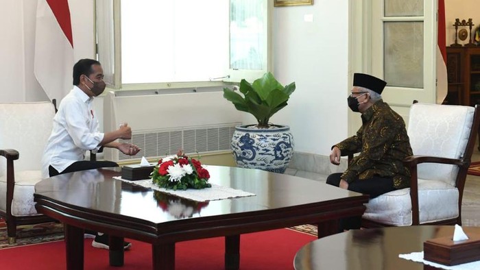 Presiden Jokowi bertemu dengan Wapres Maruf Amin