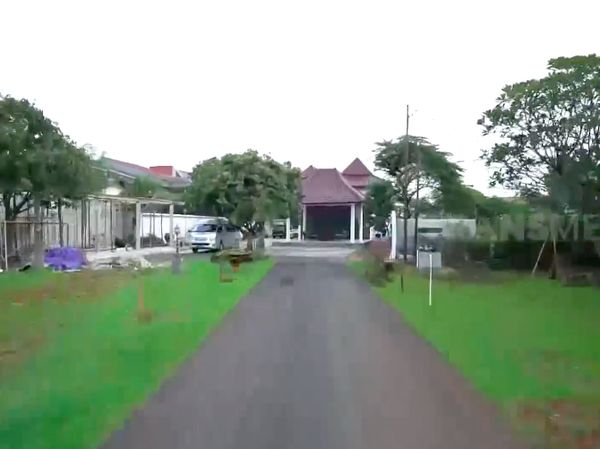 8 Potret Rumah Roy Marten, Ala Pedesaan di Atas Lahan 5.000 Meter Persegi