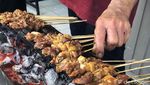 Jajal Disit Lurrr... Gurih Kenyal Sate Bebek dari Banyumas