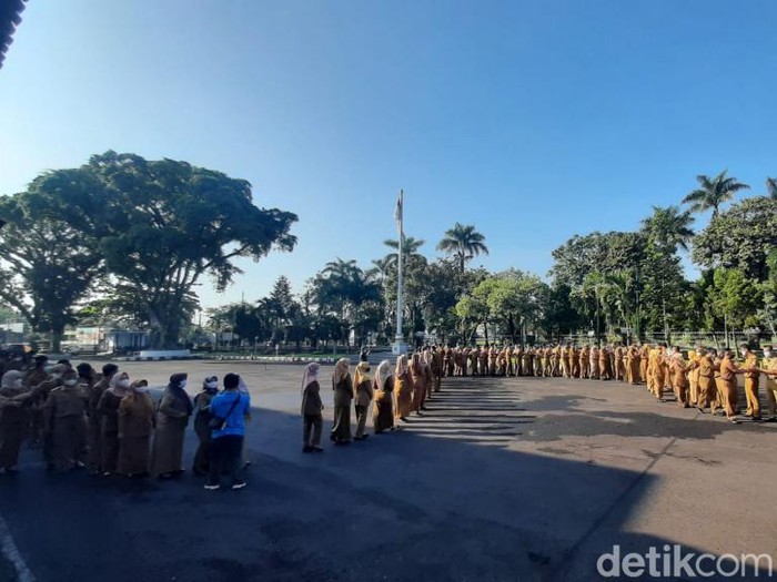 Suasana hari pertama bekerja usai libur Lebaran di Pemkab Ciamis.