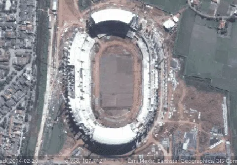 Transformasi Stadion Gelora Bandung Lautan Api (GBLA) Kota Bandung dalam rentang 2014-2021