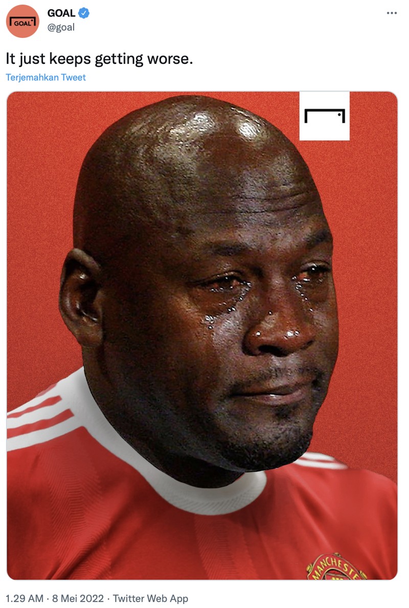 Manchester United gagal finish di empat besar Liga Inggris, itu artinya Cristiano Ronaldo berpotensi untuk pertama kalinya dalam 20 tahun terakhir tidak mentas di panggung teratas panggung Eropa tersebut.