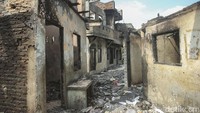 Selain melakukan revitalisasi pada fisik bangunan, kata Anies, proses revitalisasi akan mendampingi warga untuk memahami konsep lingkungan yang sehat dan asri. 