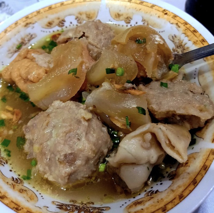 5 Bakso Isian Ekstrem, Kepala Kambing hingga Kuping Sapi