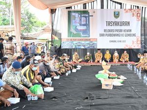 Resmikan Pasar Hewan Gombong, Bupati Kebumen Beli Sapi Seharga Rp 25 Juta