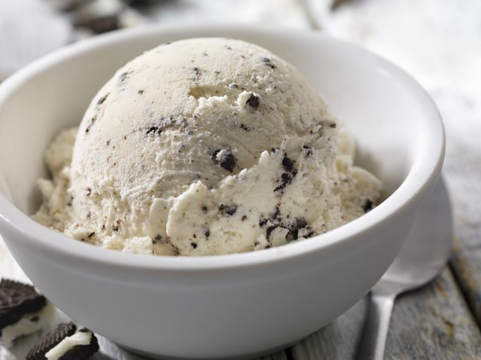 Cara Makan Es Krim yang Tepat