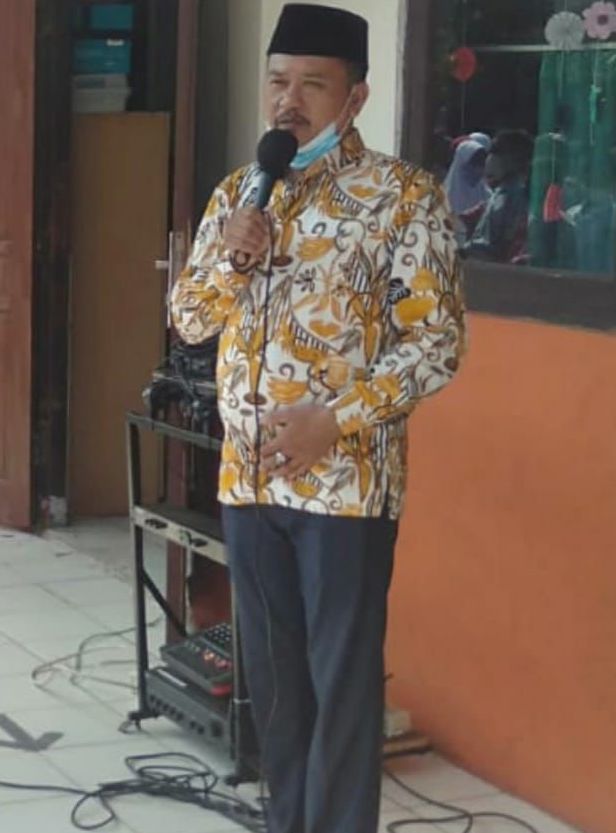 Guru kelas III SDN Pancoranmas Kota Depok, Suryana. (Dok pribadi Suryana)