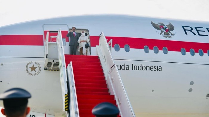 Maskapai penerbangan nasional Garuda Indonesia mengantarkan Presiden Republik Indonesia Joko Widodo dalam melaksanakan kunjungan kerja ke Amerika Serikat untuk menghadiri Konferensi Tingkat Tinggi ASEAN-US di Washington DC pada 12-13 Mei 2022 mendatang.