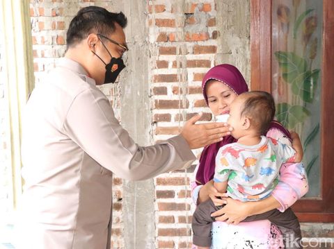 Kapolres Nganjuk AKBP Boy Jeckson mengaku kaget atas sakit yang diderita Agus. Hingga akhirnya Agus dibawa ke RS Bhayangkara Nganjuk untuk pengobatan.