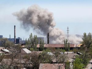 Dikepung & Digempur Rusia, Pasukan Ukraina di Mariupol Enggan Menyerah