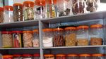 Kocak! ini Foto Dapur hingga Peralatan Makan Unik Saat Pulang Kampung