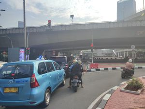 Begini Kondisi Lalu Lintas di Simpang Kuningan Barat Saat Penerapan Gage