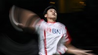 Pada pertandingan terakhir, Shesar Hiren Rhustavito memastikan Indonesia menang 4-1 atas Thailand usai Sitthikom Thammasin dengan skor 21-19, 21-14.  