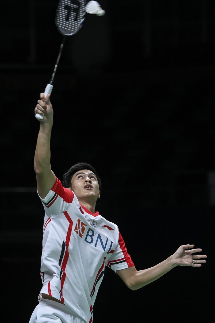 Lolos 8 Besar, Lihat Lagi Aksi Tim Thomas Cup RI Bekuk Thailand 4-1 Tim Indonesia berhasil melaju ke perempatfinal Thomas Cup 2022 usai menumbangkan tim tuan rumah Thailand. Jonatan Christie dkk menang 4-1 dalam pertandingan itu
